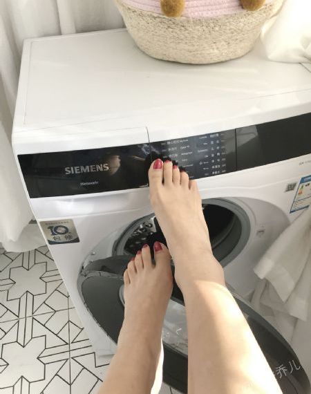 av人摸人人人澡人人超碰_1080在线视频观看